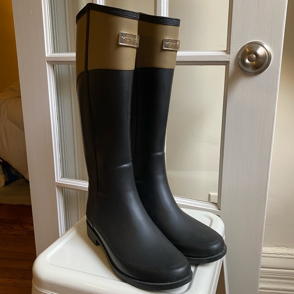 tan hunter boots
